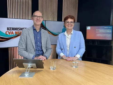 Programmamanager Vanessa Karel-Hogendoorn met interviewer Bert Vrijhoef 